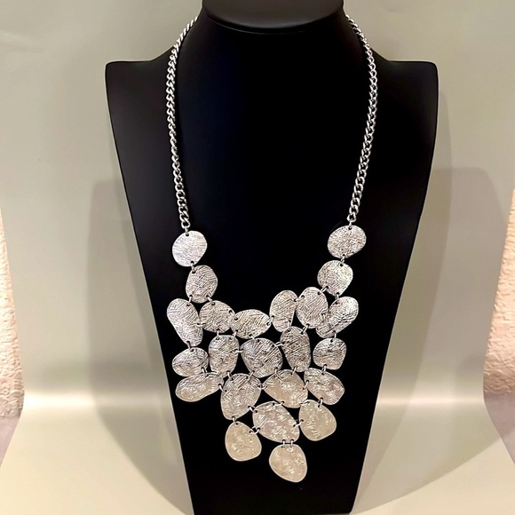 Natasha Large Bib Style Statement Necklace Silver Tone Big Bold - Picture 10 of 11